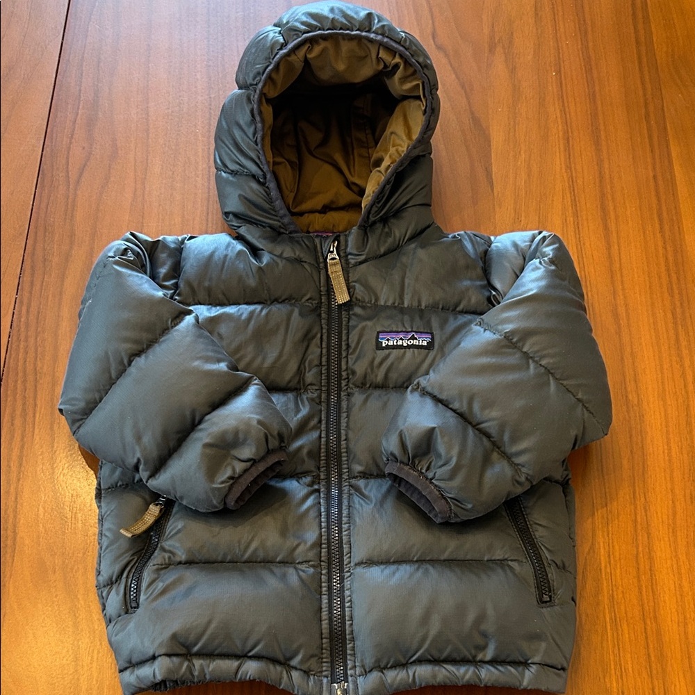 Patagonia Baby Hi-Loft Down Jacket in Charcoal